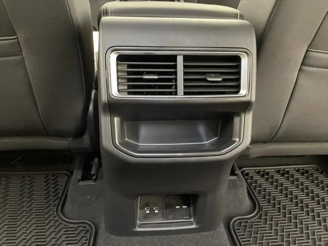 2026 Volkswagen Atlas Cross Sport SE with Technology