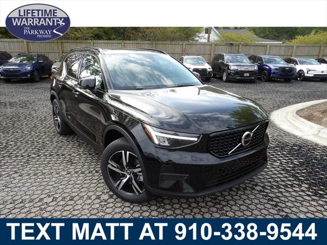 2026 Volvo XC40 Core, B5 AWD Gas (mild hybrid), Dark for sale in Wilmington, NC