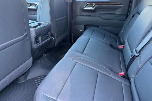 2026 Chevrolet Silverado 1500 4WD Crew Cab Standard Bed RST