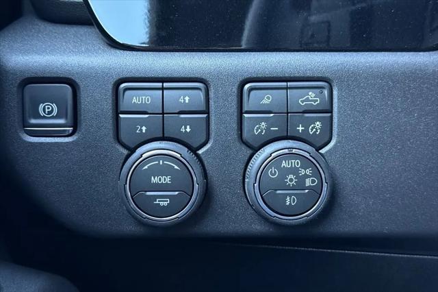 2026 Chevrolet Silverado 1500 4WD Crew Cab Standard Bed RST