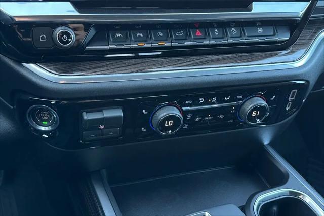 2026 Chevrolet Silverado 1500 4WD Crew Cab Standard Bed RST