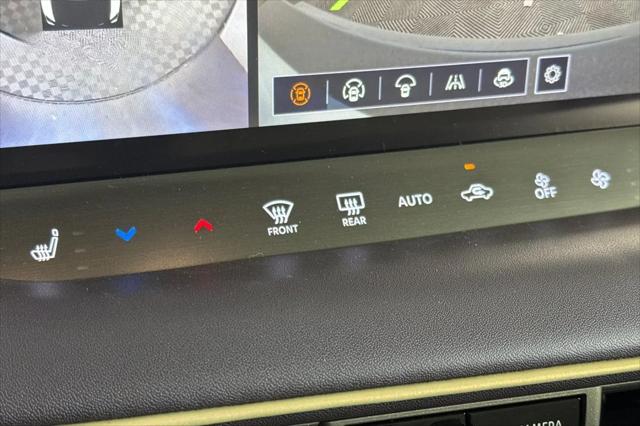 2026 Nissan LEAF PLATINUM+