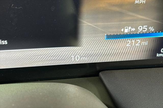2026 Nissan LEAF PLATINUM+
