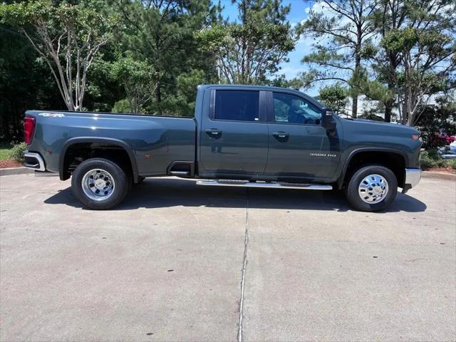 2026 Chevrolet Silverado 3500HD Crew Cab, Long Bed, LT Dual Rear Wheel, RWD