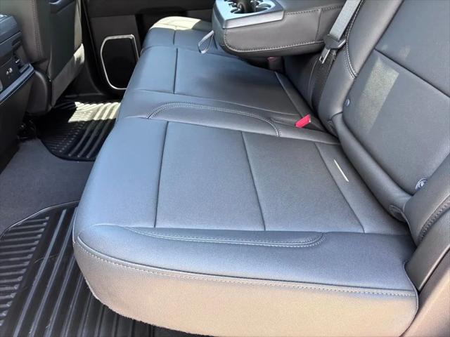 2026 Chevrolet Silverado 3500HD Crew Cab, Long Bed, LT Dual Rear Wheel, RWD