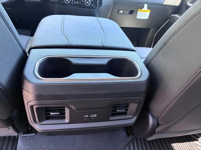 2026 Chevrolet Silverado 3500HD Crew Cab, Long Bed, LT Dual Rear Wheel, RWD
