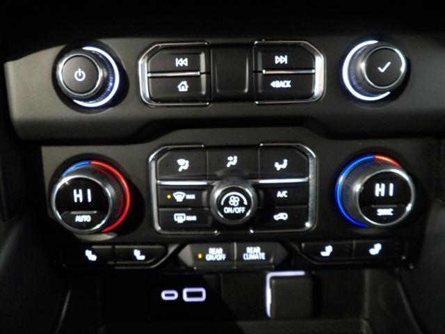 2024 Chevrolet Suburban 4WD LT
