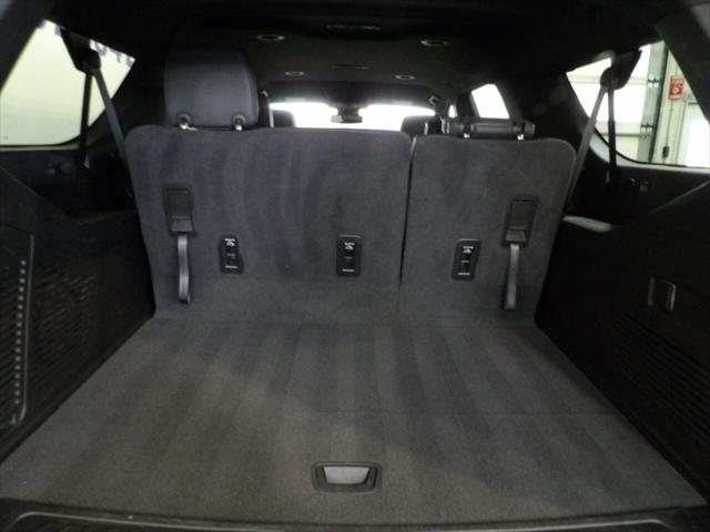 2024 Chevrolet Suburban 4WD LT
