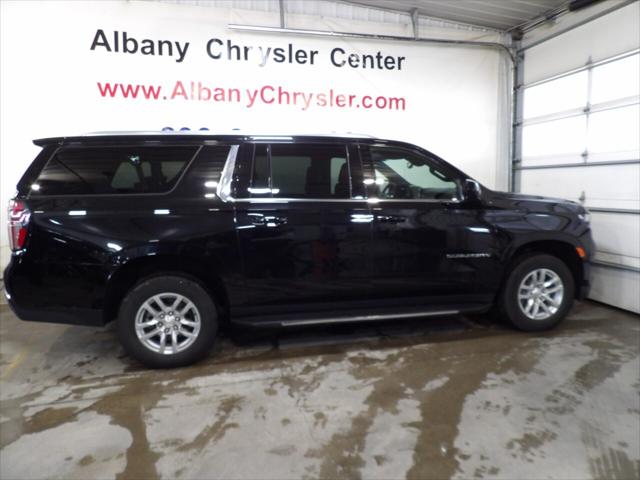 2024 Chevrolet Suburban 4WD LT