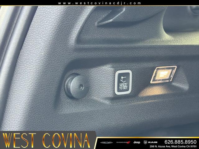 2026 Jeep Grand Cherokee L Altitude 4x4