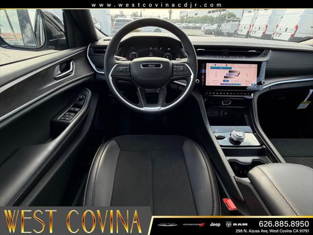 2026 Jeep Grand Cherokee L Altitude 4x4
