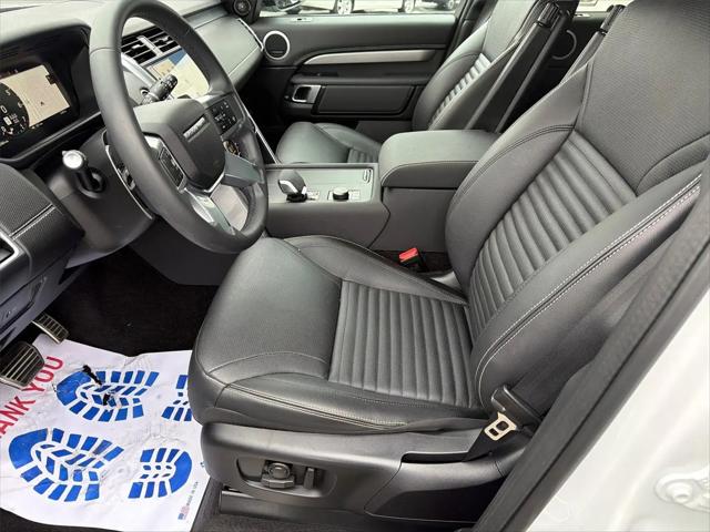 2024 Land Rover Discovery P360 Dynamic SE