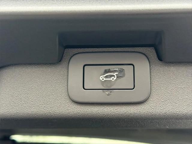 2024 Land Rover Discovery P360 Dynamic SE