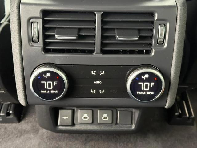 2024 Land Rover Discovery P360 Dynamic SE