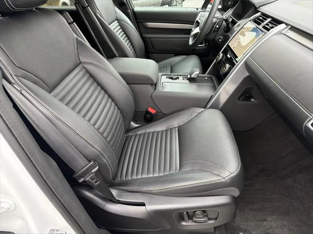 2024 Land Rover Discovery P360 Dynamic SE