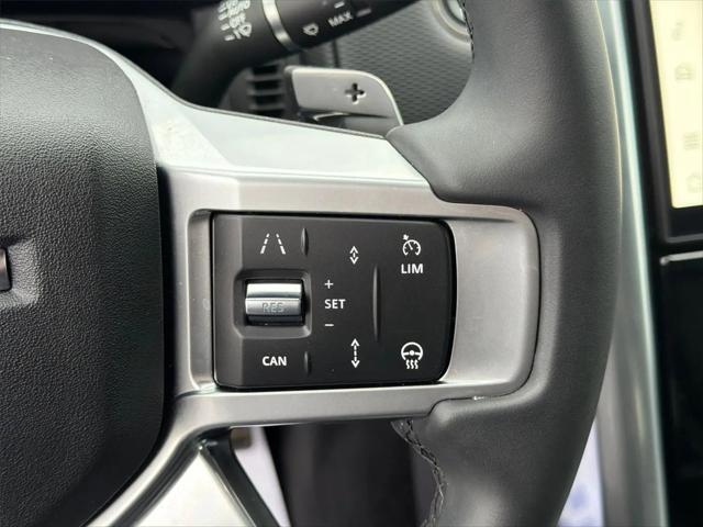 2024 Land Rover Discovery P360 Dynamic SE