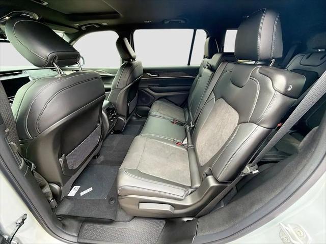 2026 Jeep Grand Cherokee L Altitude 4x4