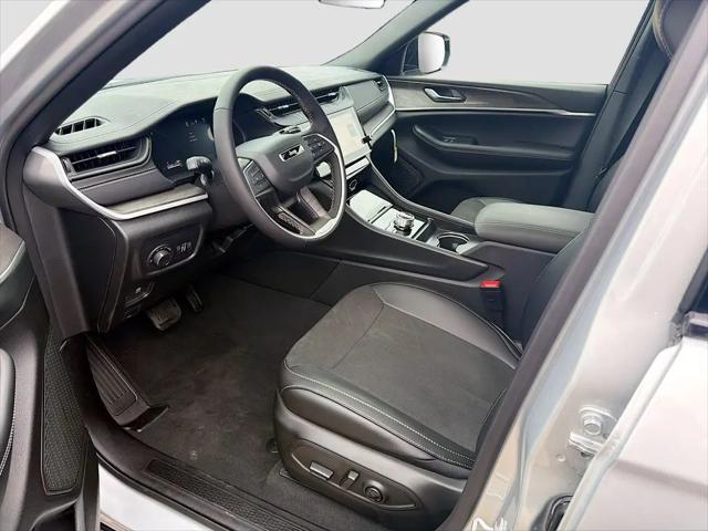 2026 Jeep Grand Cherokee L Altitude 4x4
