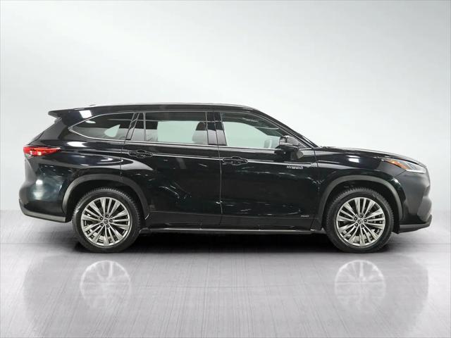 2021 Toyota Highlander Hybrid Platinum