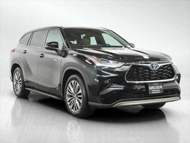 2021 Toyota Highlander Hybrid Platinum