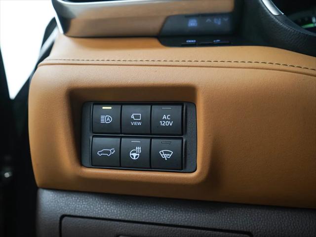 2021 Toyota Highlander Hybrid Platinum