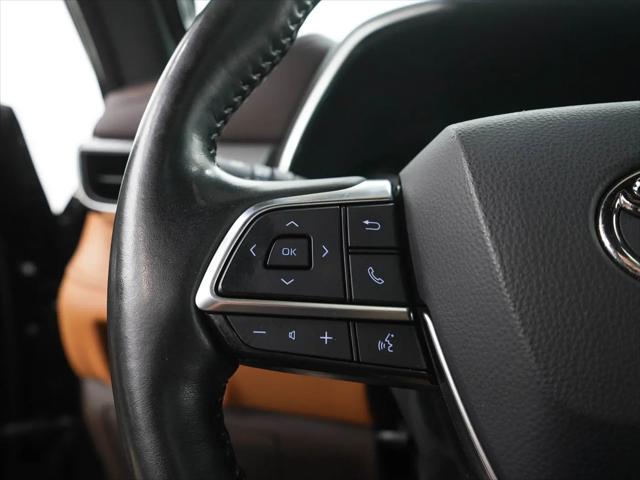 2021 Toyota Highlander Hybrid Platinum