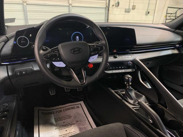 2025 Hyundai Elantra Manual