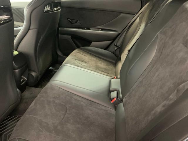 2025 Hyundai Elantra Manual