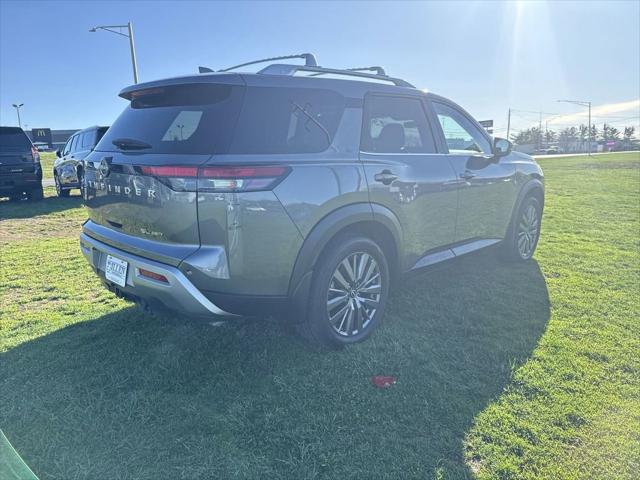 2025 Nissan Pathfinder SL 4WD
