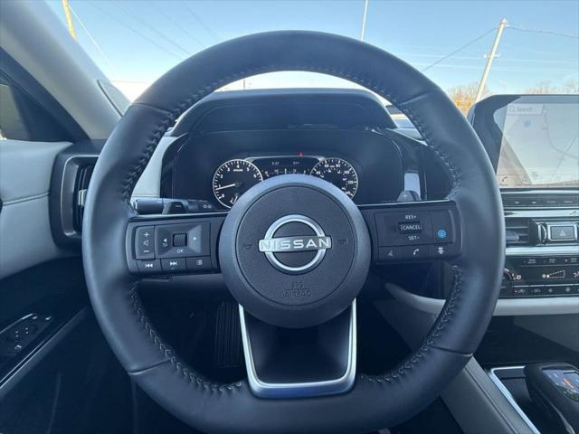2025 Nissan Pathfinder SL 4WD