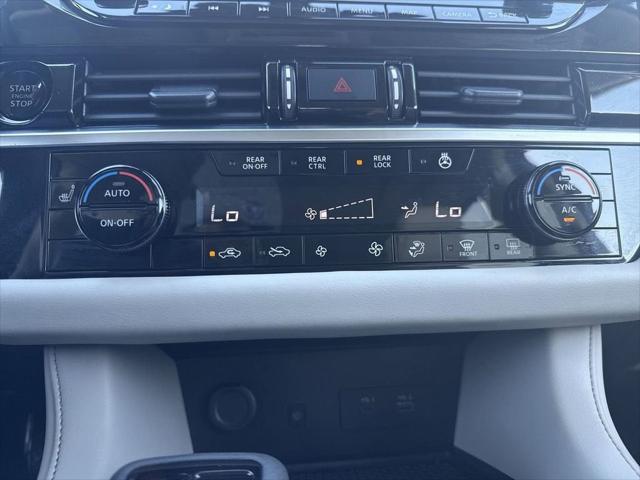 2025 Nissan Pathfinder SL 4WD