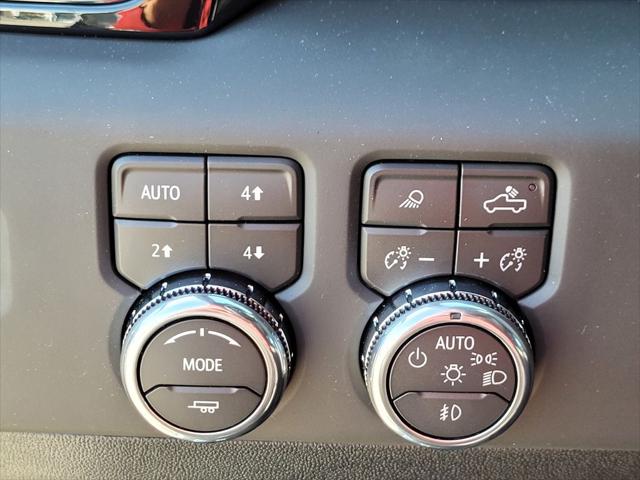 2026 GMC Sierra 2500HD Crew Cab, Standard Bed, AT4, 4WD