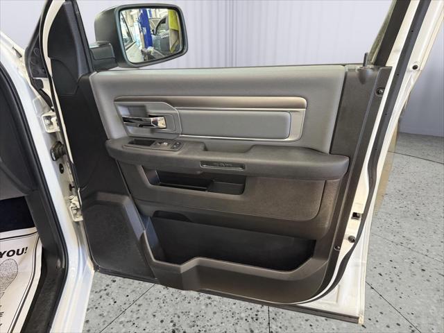 2024 Ram 1500 Classic SLT Quad Cab 4x4 6'4" Box
