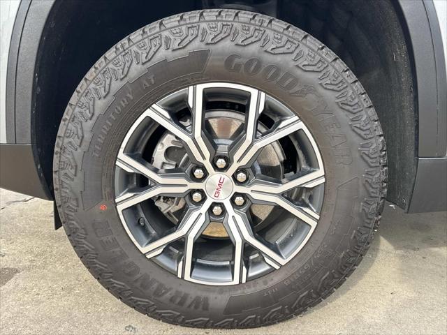 2026 GMC Acadia AT4 AWD