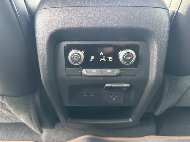 2026 GMC Acadia AT4 AWD