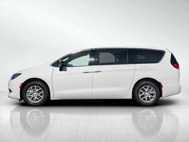 2026 Chrysler Voyager LX