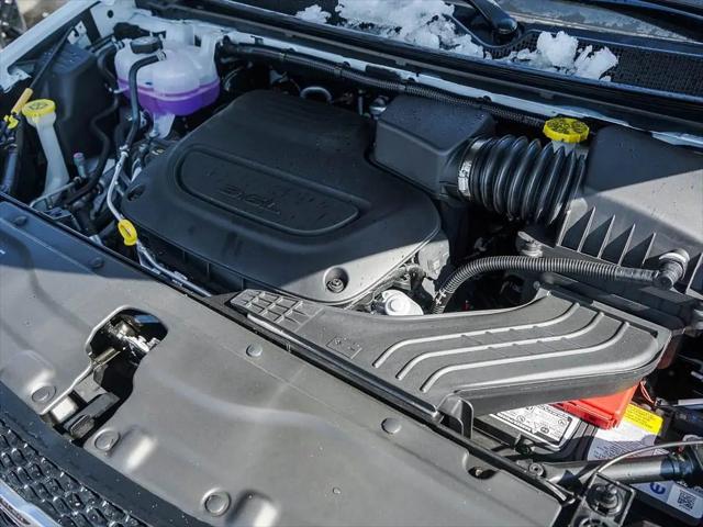 2026 Chrysler Voyager LX