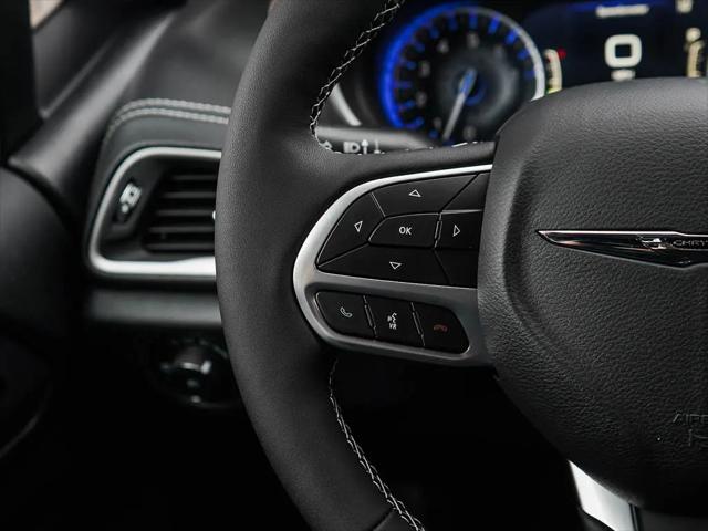 2026 Chrysler Pacifica Select AWD