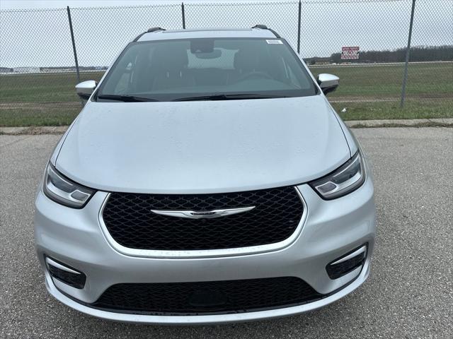 2026 Chrysler Pacifica Pinnacle AWD