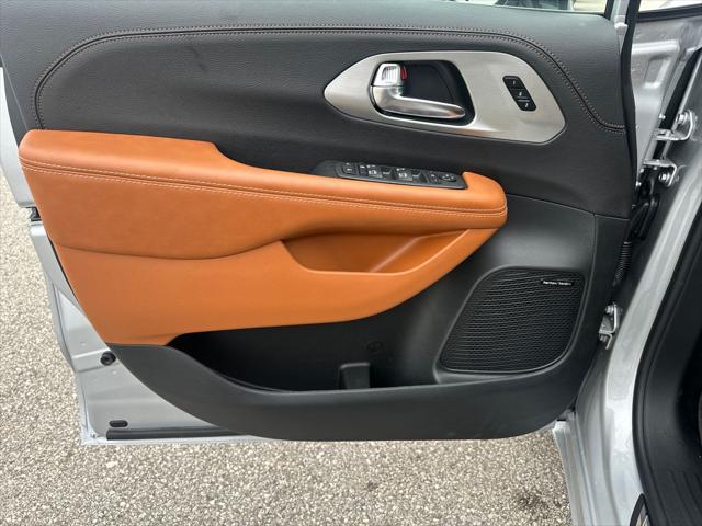 2026 Chrysler Pacifica Pinnacle AWD