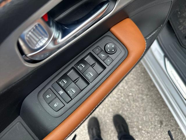 2026 Chrysler Pacifica Pinnacle AWD