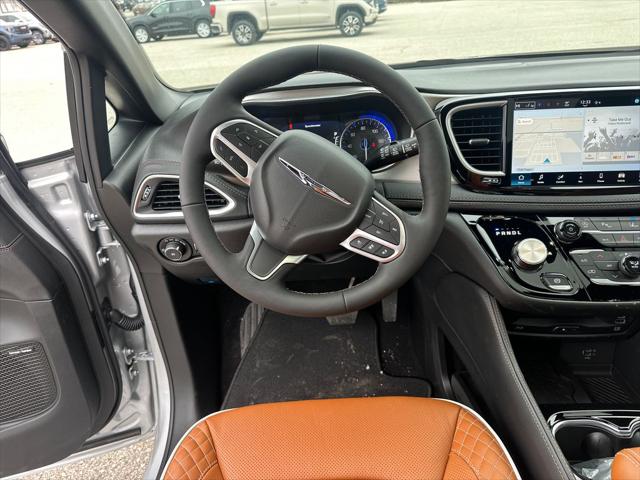 2026 Chrysler Pacifica Pinnacle AWD