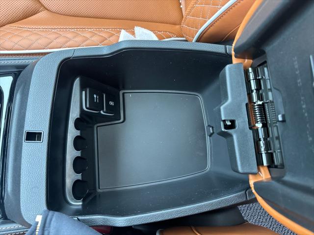 2026 Chrysler Pacifica Pinnacle AWD
