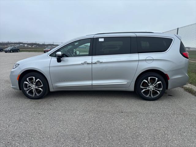 2026 Chrysler Pacifica Pinnacle AWD