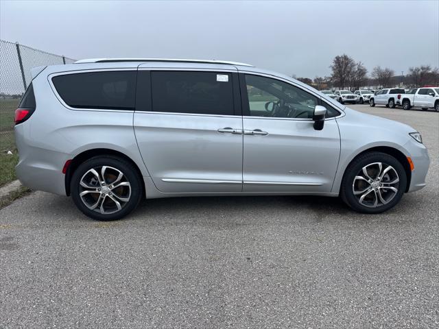 2026 Chrysler Pacifica Pinnacle AWD