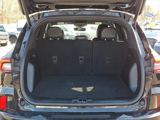 2025 Ford Escape ST-Line Elite