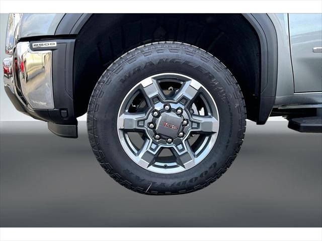 2026 GMC Sierra 2500HD Crew Cab, Standard Bed, SLT, 4WD