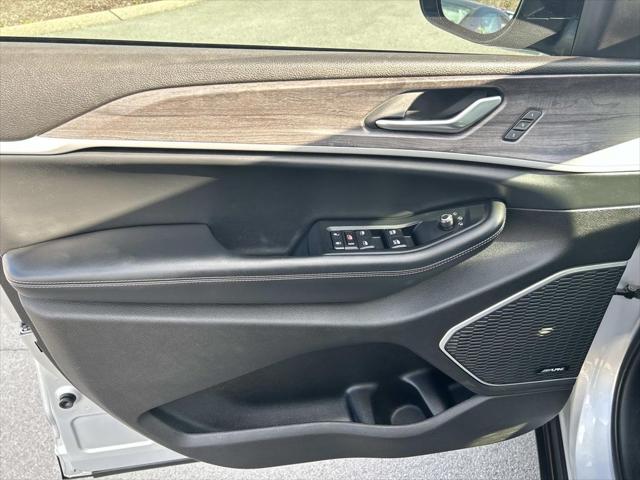 2022 Jeep Grand Cherokee L Limited 4x2