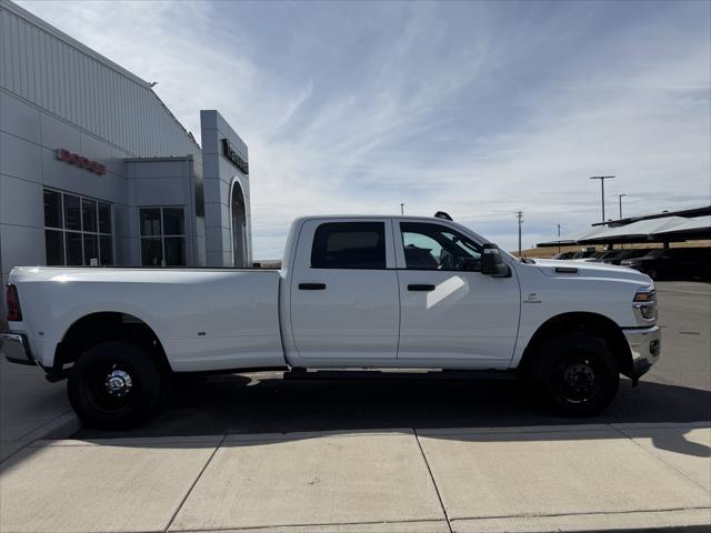 2026 Ram 3500 Tradesman Crew Cab 4x4 8' Box