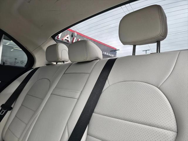 2015 Mercedes-Benz C-CLASS C 300 C 300